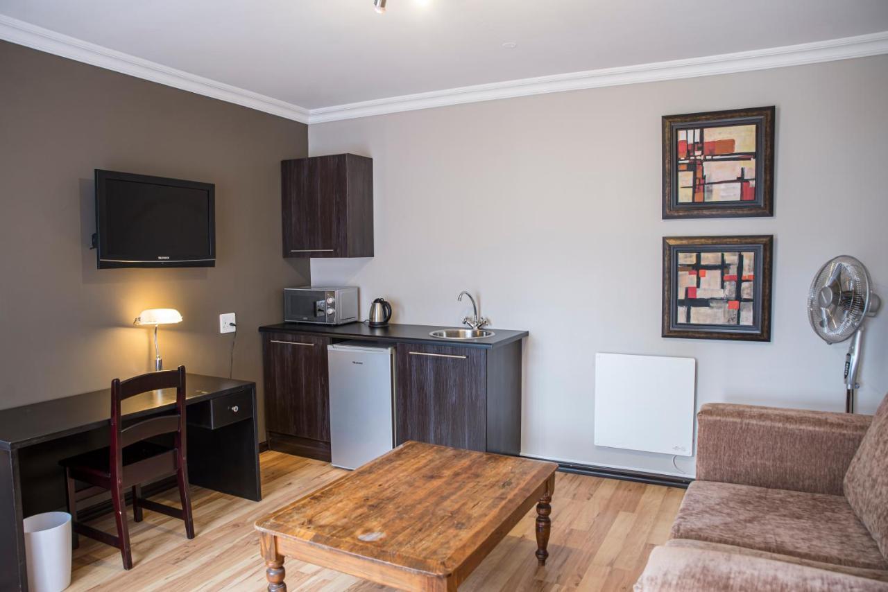 Ruth Avenue Guest House Идънвейл Екстериор снимка